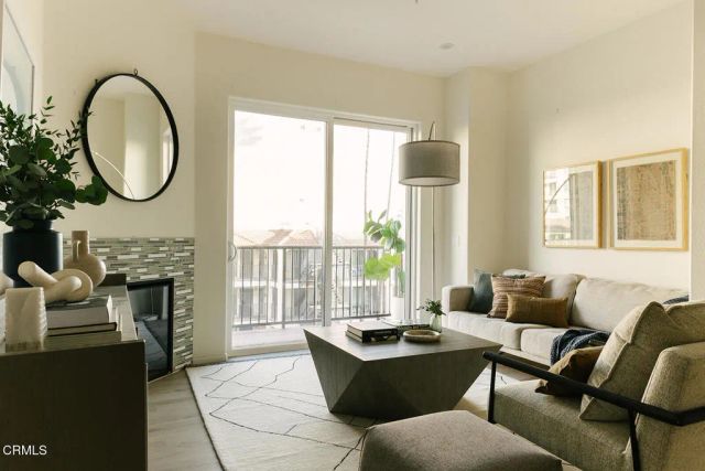 124 W Colorado Street 405, Glendale, CA 91204