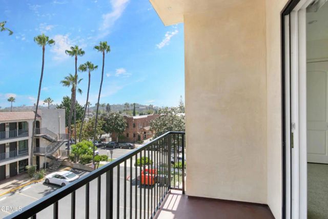 124 W Colorado Street 405, Glendale, CA 91204