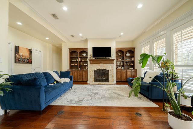 408 Gifford Ave, Daingerfield, TX 75638