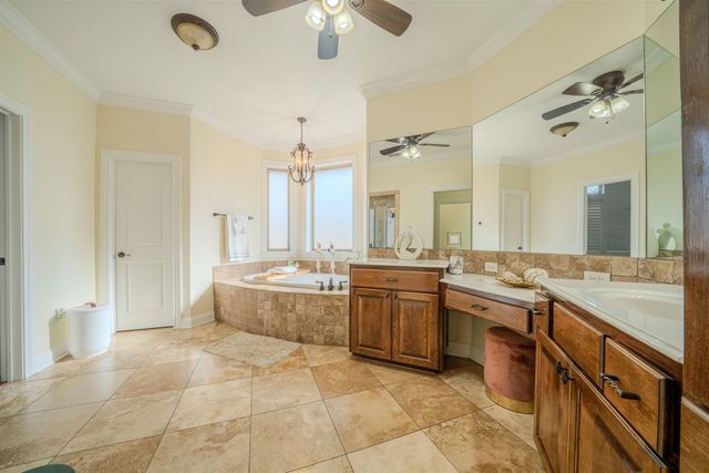 408 Gifford Ave, Daingerfield, TX 75638