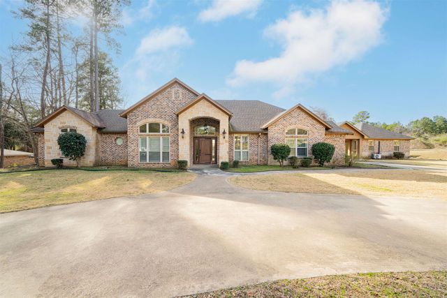 408 Gifford Ave, Daingerfield, TX 75638