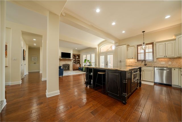 408 Gifford Ave, Daingerfield, TX 75638