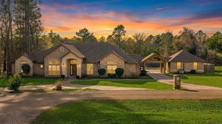 408 Gifford Ave, Daingerfield, TX 75638