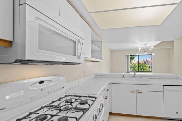 35200 Cathedral Canyon Drive E39, Cathedral City, CA 92234