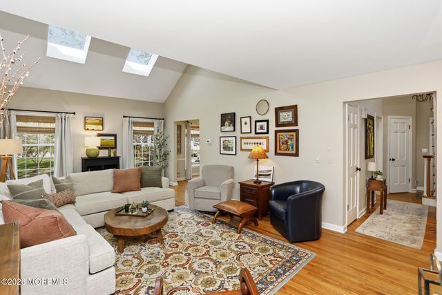 5 Berkeley Square, Brielle, NJ 08730