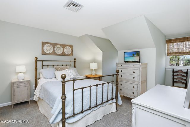 5 Berkeley Square, Brielle, NJ 08730