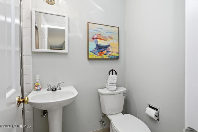 5 Berkeley Square, Brielle, NJ 08730