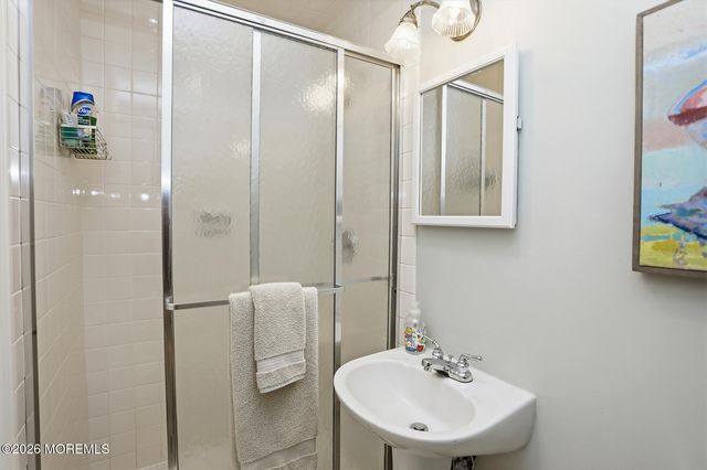 5 Berkeley Square, Brielle, NJ 08730