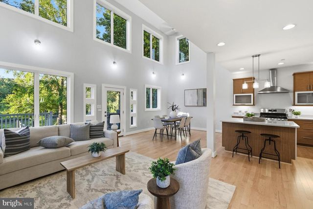 34 JOHNSON RD, Pasadena, MD 21122