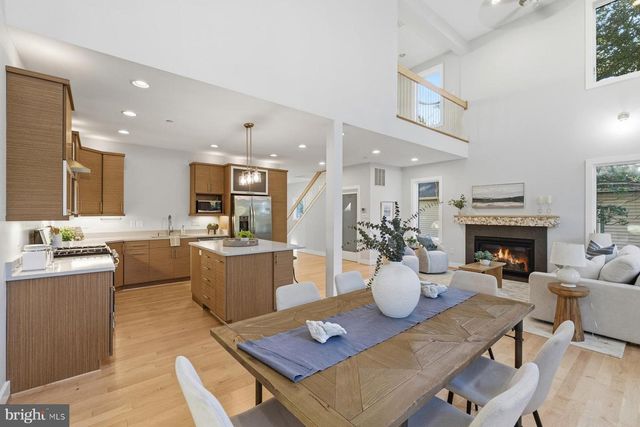 34 JOHNSON RD, Pasadena, MD 21122