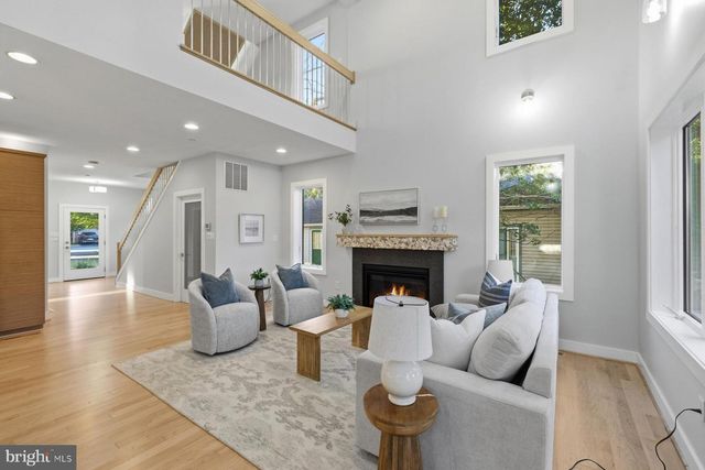 34 JOHNSON RD, Pasadena, MD 21122