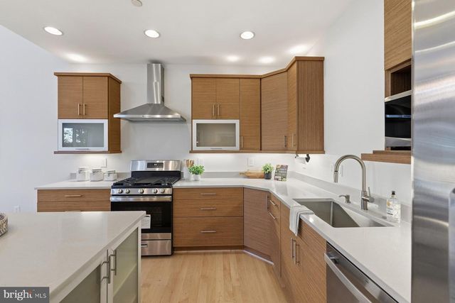 34 JOHNSON RD, Pasadena, MD 21122