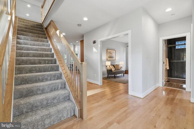 34 JOHNSON RD, Pasadena, MD 21122