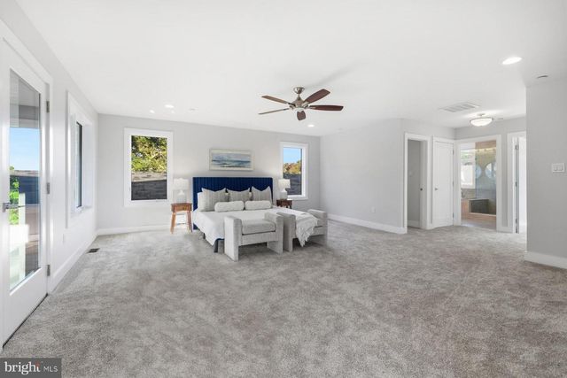 34 JOHNSON RD, Pasadena, MD 21122