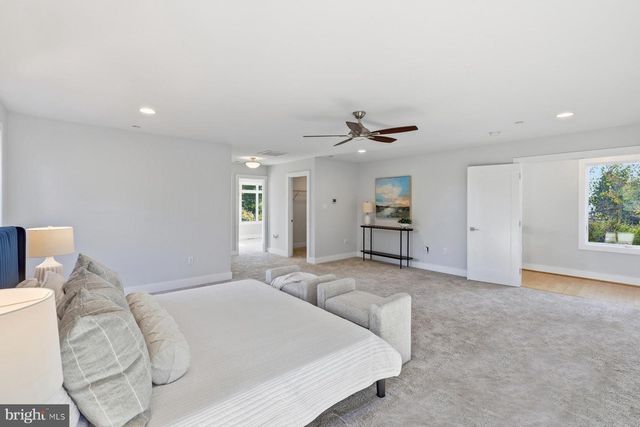 34 JOHNSON RD, Pasadena, MD 21122