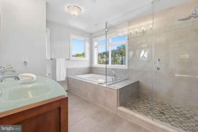 34 JOHNSON RD, Pasadena, MD 21122