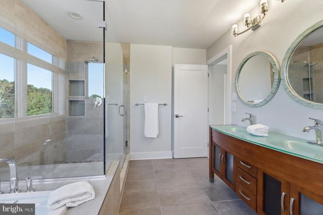 34 JOHNSON RD, Pasadena, MD 21122