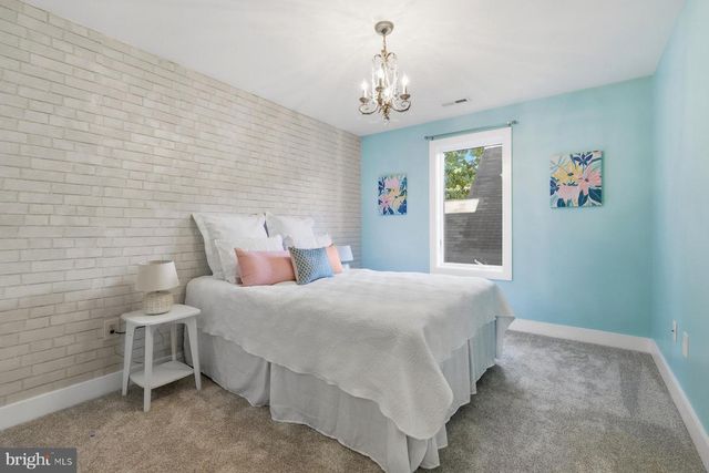 34 JOHNSON RD, Pasadena, MD 21122