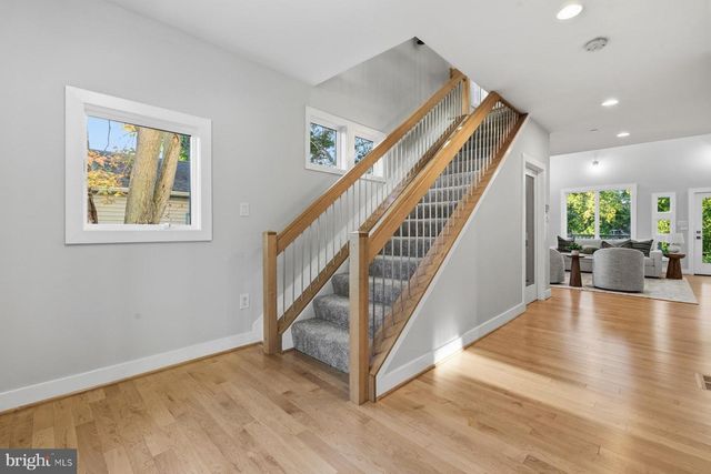 34 JOHNSON RD, Pasadena, MD 21122