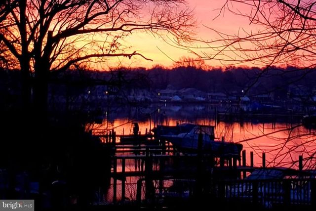 34 JOHNSON RD, Pasadena, MD 21122