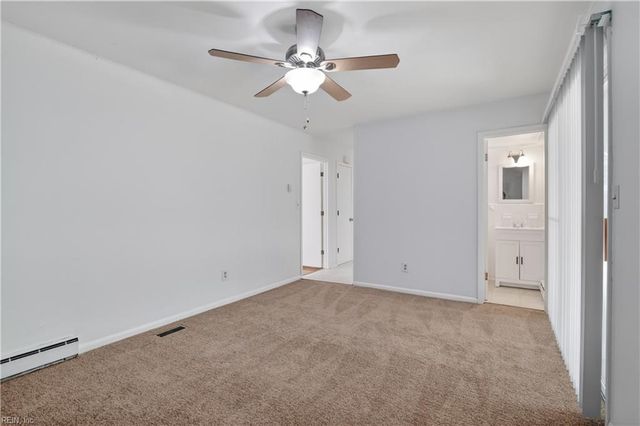 892 Don Rett CIR, Newport News, VA 23608