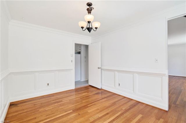 892 Don Rett CIR, Newport News, VA 23608