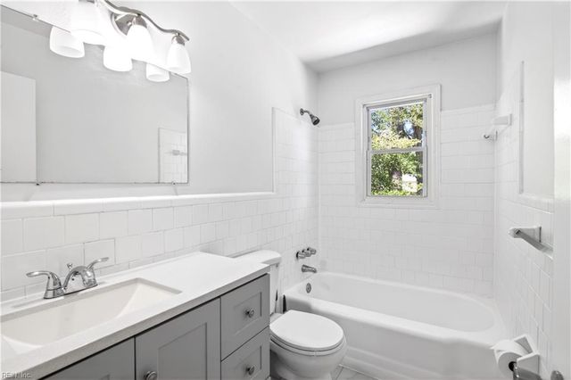 892 Don Rett CIR, Newport News, VA 23608