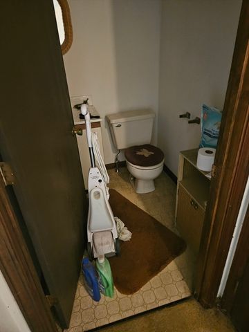 490 School 2, Lowell, MA 01851