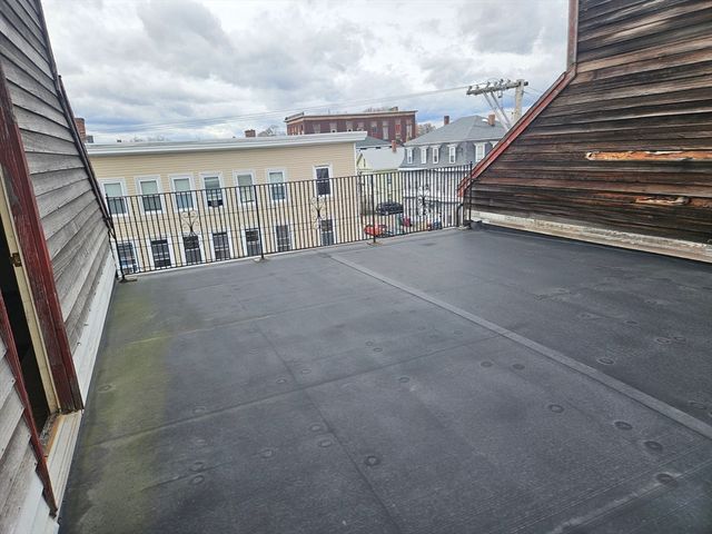 490 School 2, Lowell, MA 01851