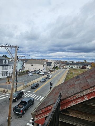 490 School 2, Lowell, MA 01851