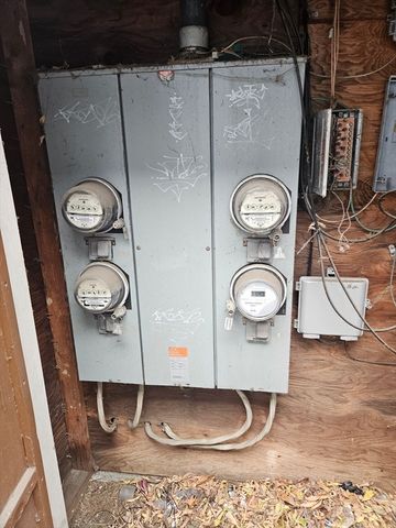 490 School 2, Lowell, MA 01851