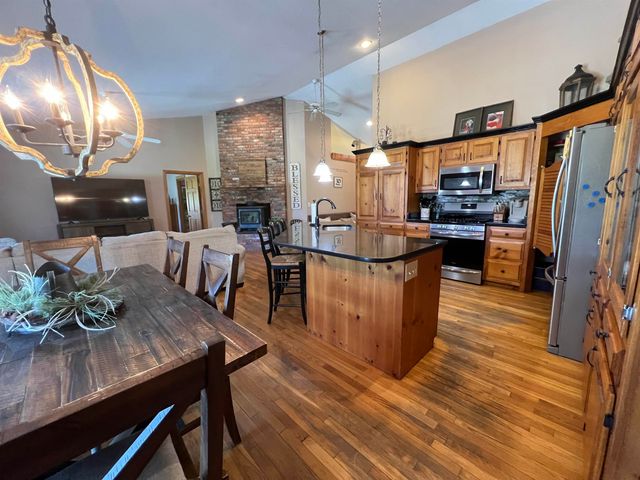 3669 US Route 5, Westminster, VT 05158