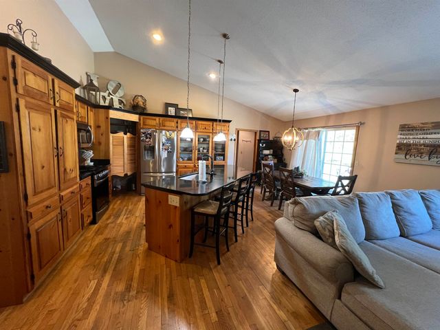 3669 US Route 5, Westminster, VT 05158
