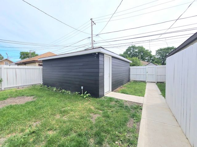 8623 S wood Avenue, Chicago, IL 60620