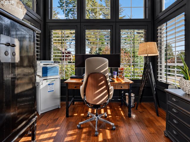 610 9TH St, Lake Oswego, OR 97034