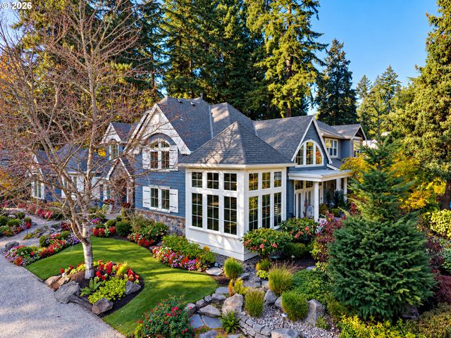 610 9TH St, Lake Oswego, OR 97034