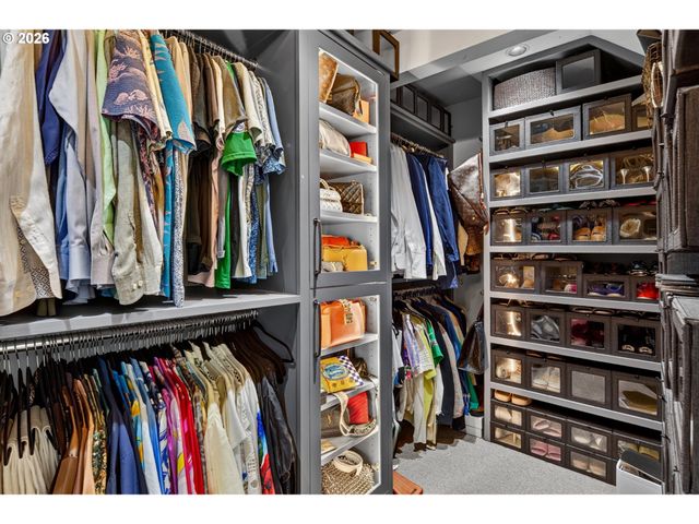 610 9TH St, Lake Oswego, OR 97034