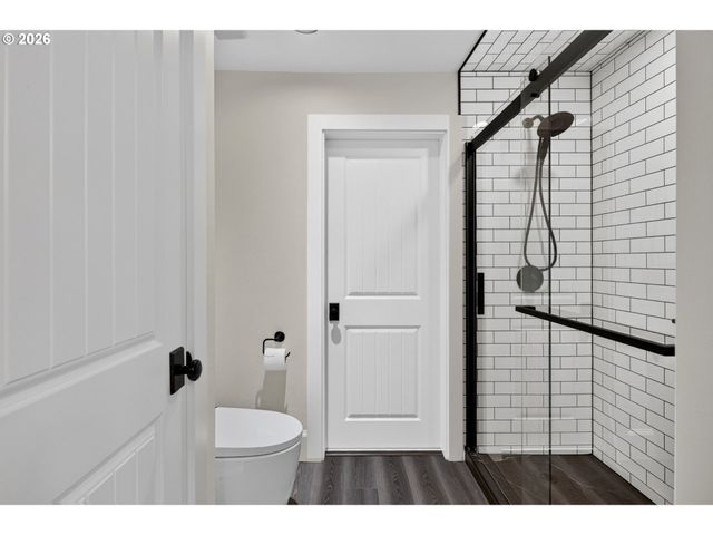 610 9TH St, Lake Oswego, OR 97034