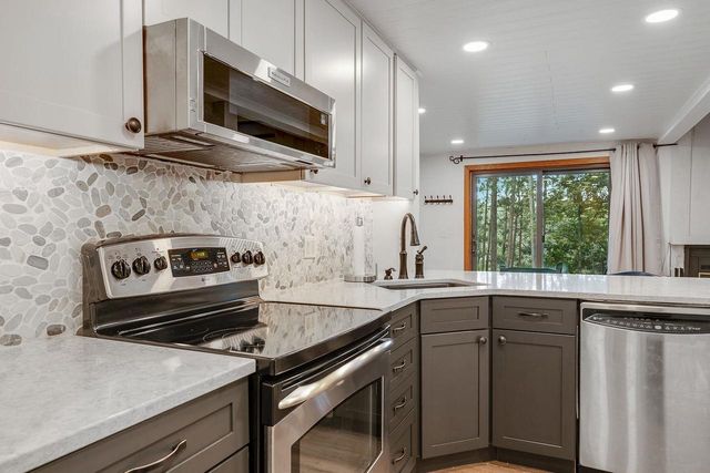 5 Fir Trail, Wisconsin Dells, WI 53965