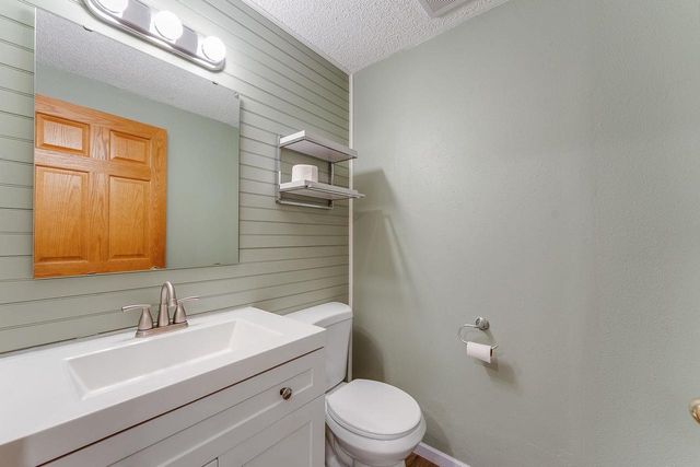 5 Fir Trail, Wisconsin Dells, WI 53965