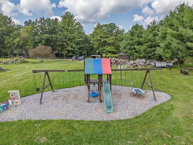 5 Fir Trail, Wisconsin Dells, WI 53965