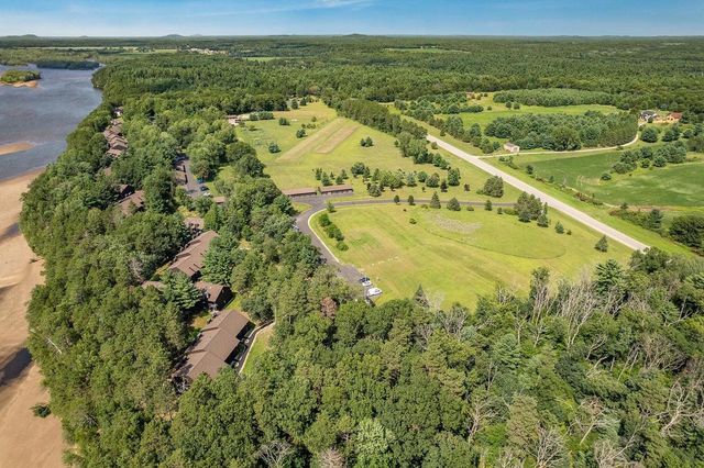 5 Fir Trail, Wisconsin Dells, WI 53965