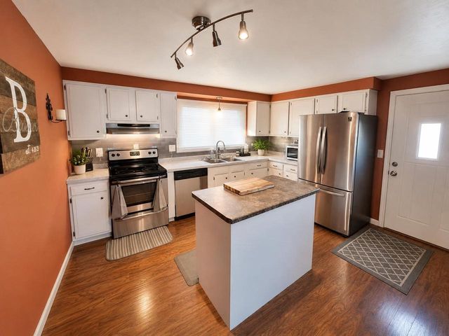 1124 GROVE STREET, Menasha, WI 54956