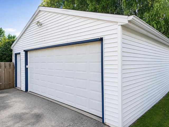 1124 GROVE STREET, Menasha, WI 54956