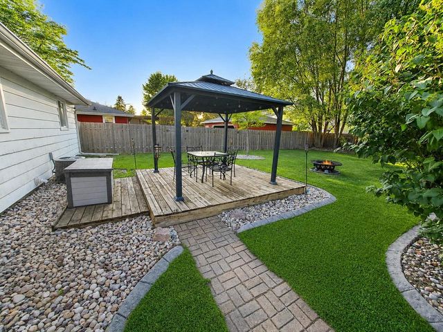 1124 GROVE STREET, Menasha, WI 54956