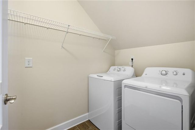 2925 Farmstead Way, Suwanee, GA 30024