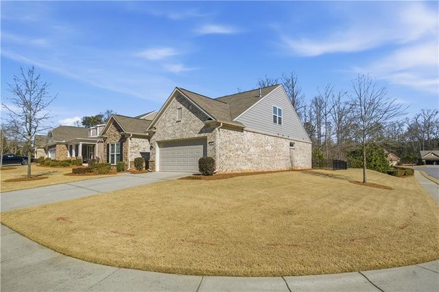 2925 Farmstead Way, Suwanee, GA 30024