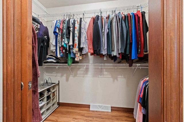 4533 VALHALLA ROAD, New Franken, WI 54229