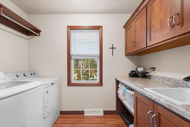 4533 VALHALLA ROAD, New Franken, WI 54229