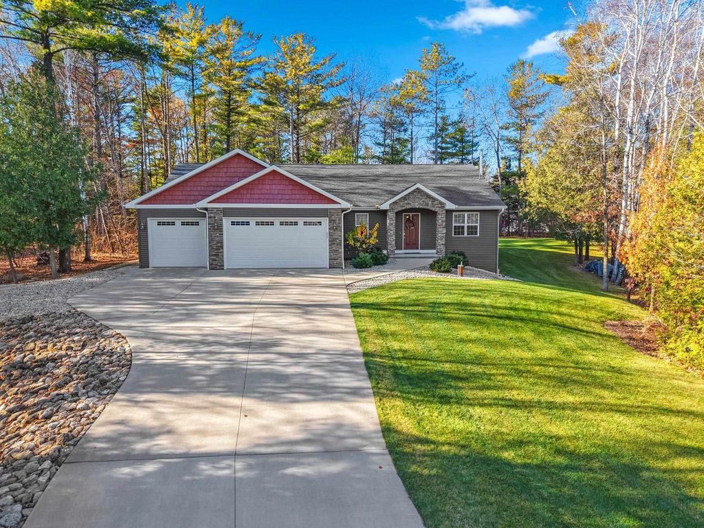 4533 VALHALLA ROAD, New Franken, WI 54229